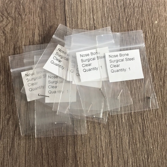 Nose bone with clear jewel - Picture 5 of 7